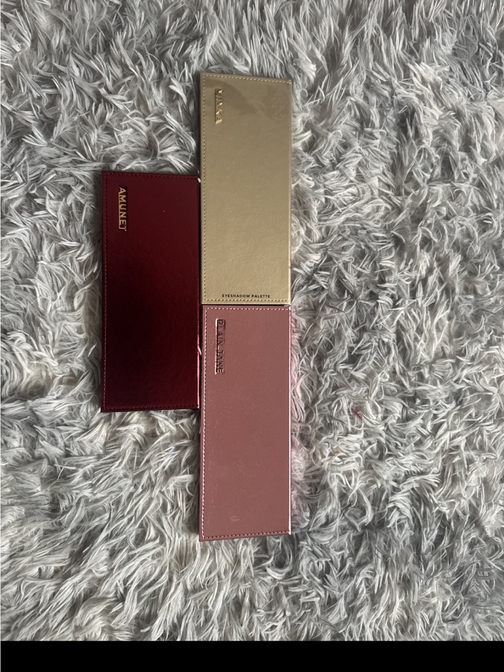 AMELNET / Unknown Trio of Women’s Makeup Palettes in Burgundy, Gold, and Mauve